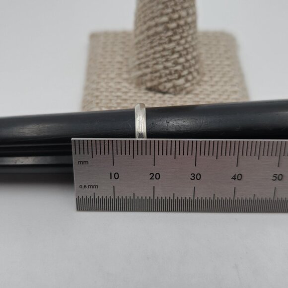 Size 7 Sterling Silver Plain Unisex Band Ring A2640 - Picture 6 of 7